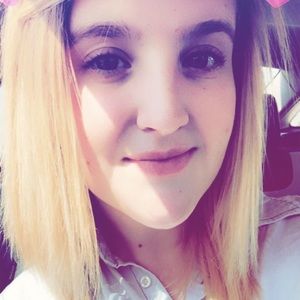 Meet your Posher, Becky